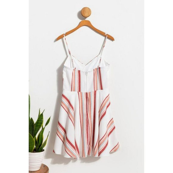 Mi Ami Ladies Spaghetti Strap Summer Stripe Night Out Beachy Chic Dress Size M - Picture 3 of 8